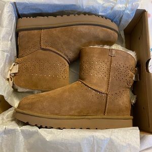 Ugg’s brand new , never worn